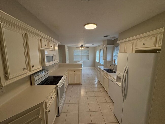 Building Photo - 12211 Longfellow Dr