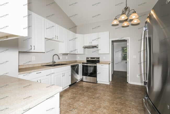 Building Photo - 6091 Parrington Dr