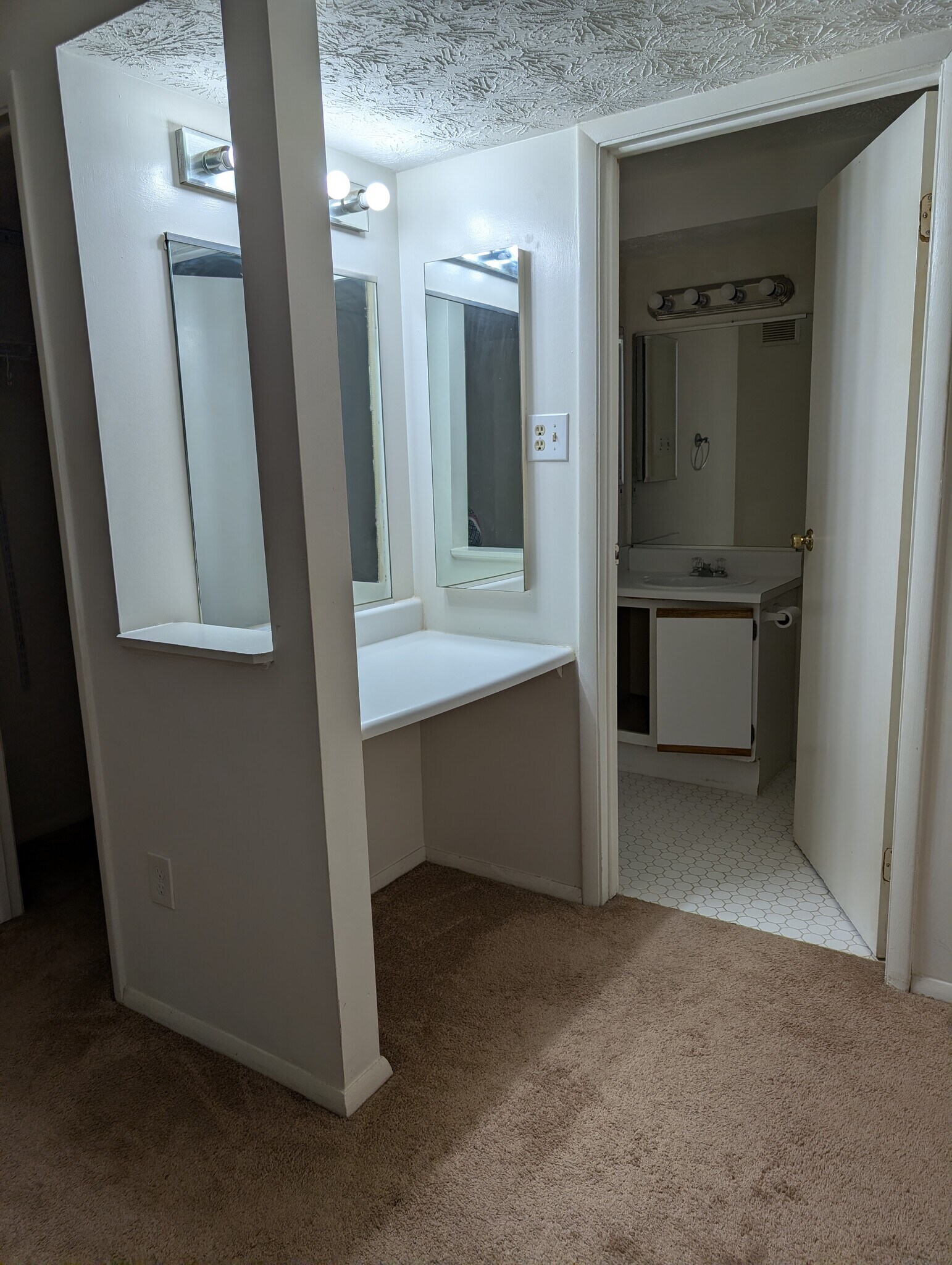Building Photo - 4410 Groombridge Way
