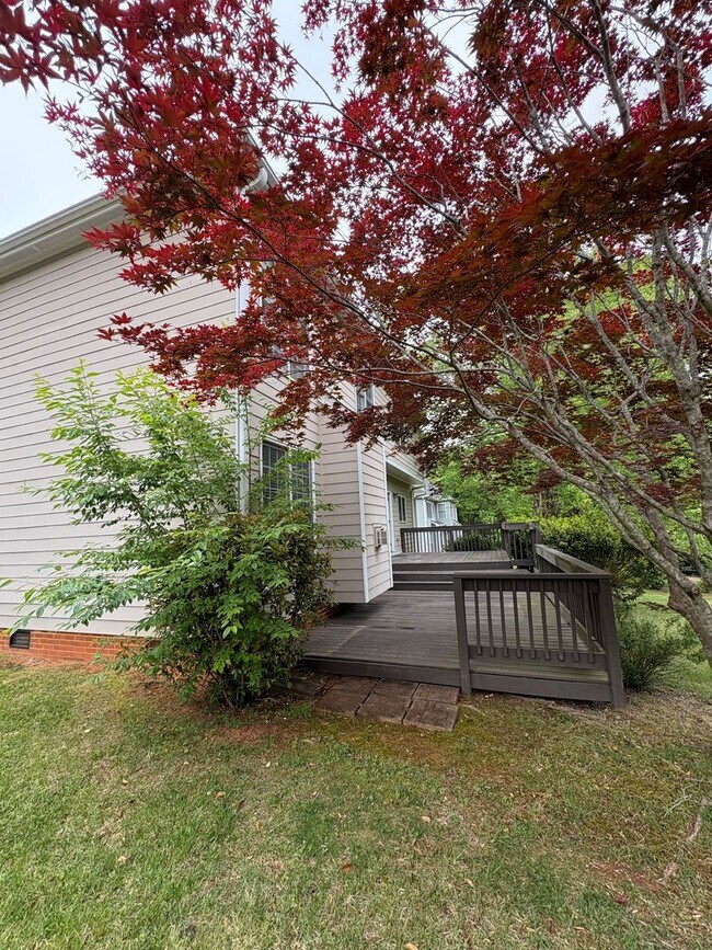 Building Photo - Beautiful 5 bedroom home in Cameron Estates!