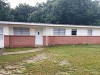 Building Photo - 6504 Julia Dr