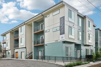 Building Photo - River Park Apartments