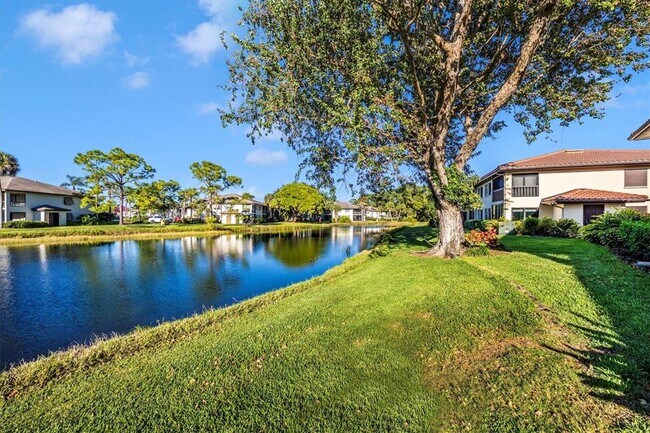 Building Photo - 5219 Lake Village Dr