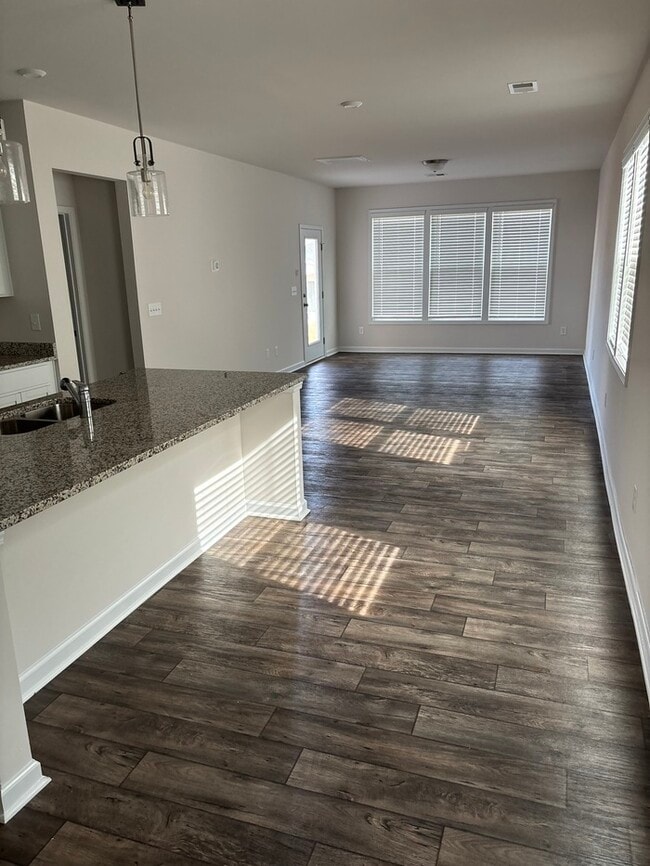 Building Photo - 68 Harvest Moon Dr