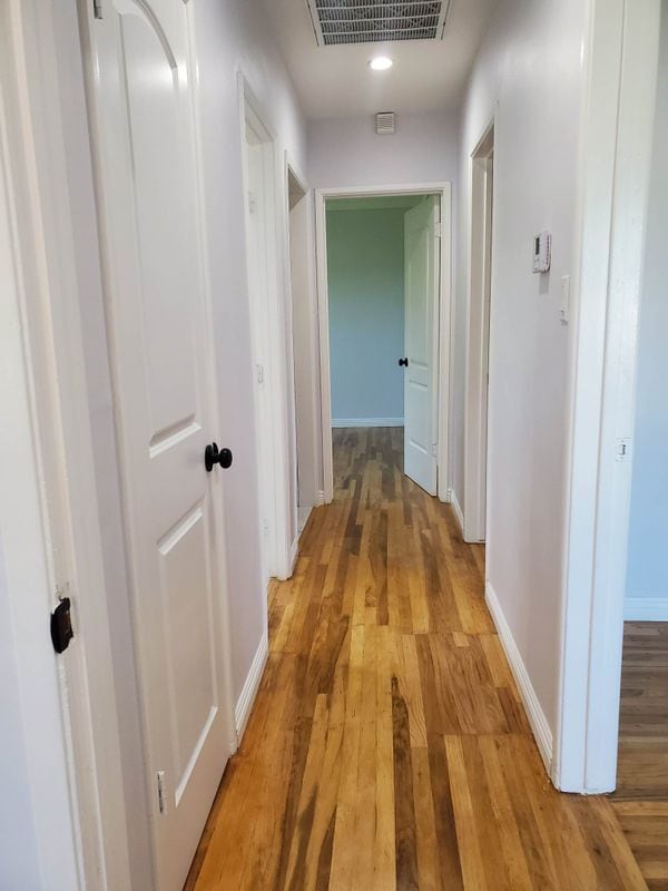 Building Photo - 11541 Robert Ln