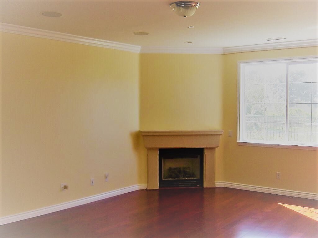 Building Photo - 1211 Chesapeake Dr