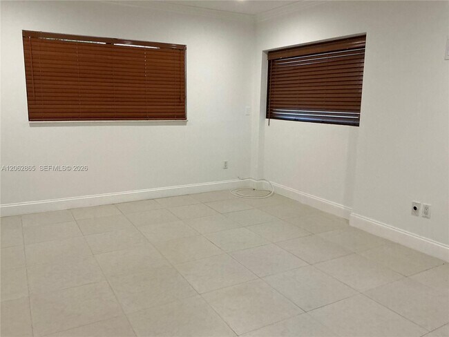 Building Photo - 8559 SW 115th Pl