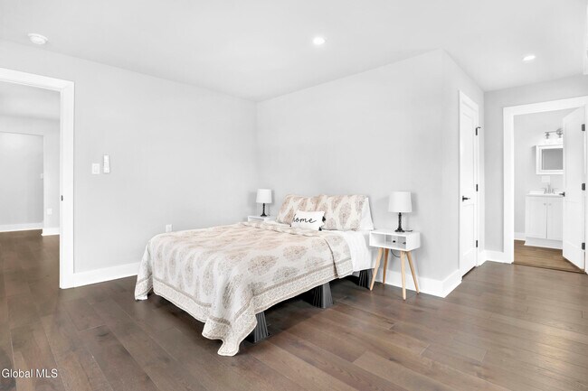 Building Photo - 103 E High St