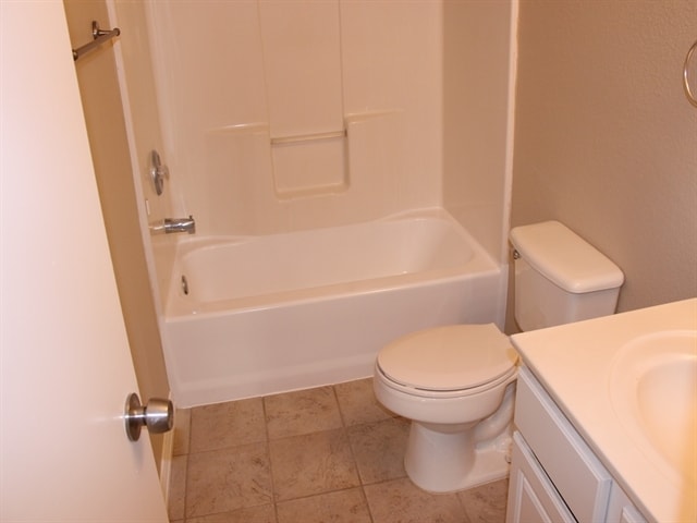 Building Photo - 3352 Chapel Wood Ct