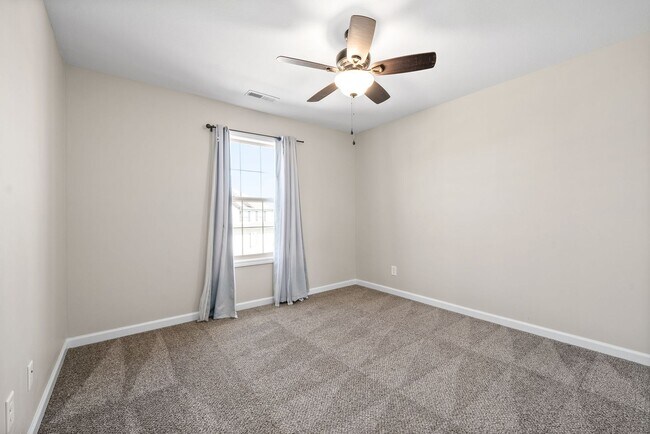 Building Photo - 205 Elwell Rd