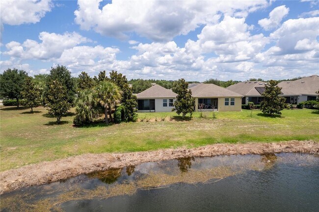 Building Photo - 3300 Sagebrush St