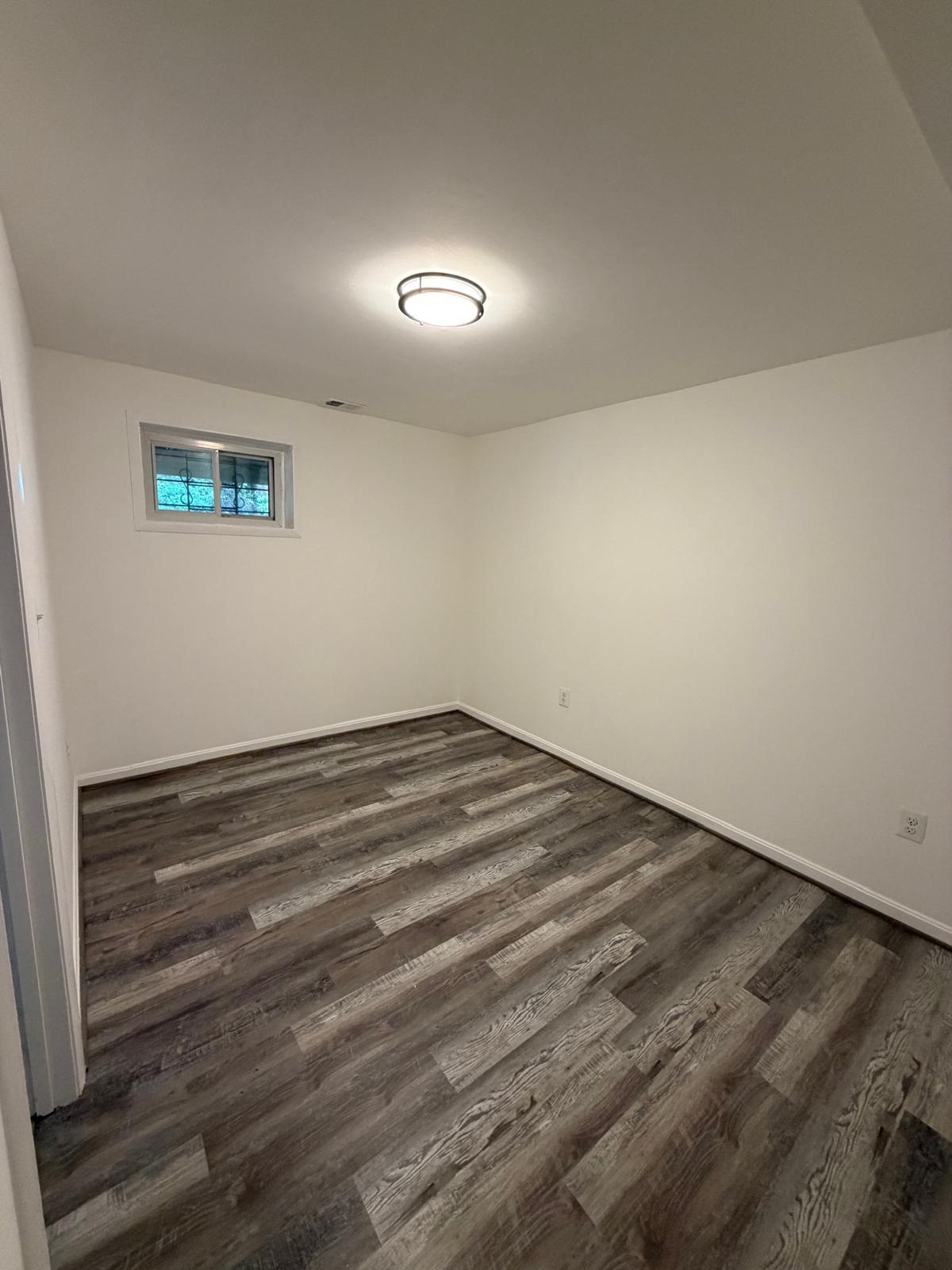 Building Photo - 9311 Chanute Dr