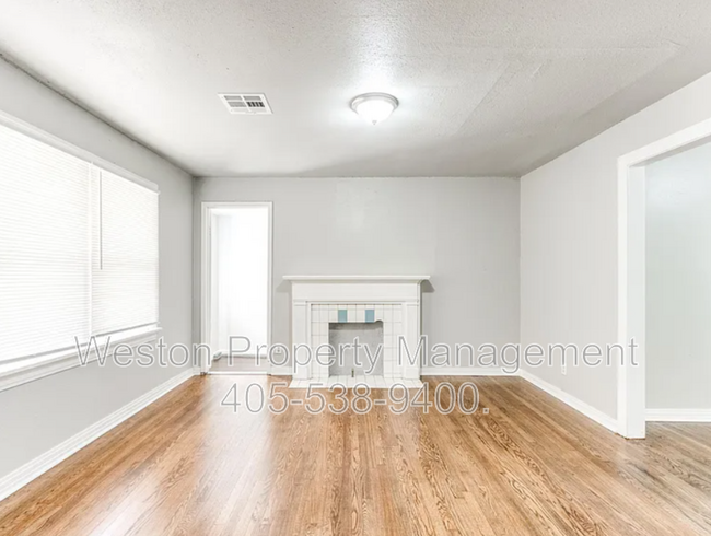 Building Photo - 1217 NE 43rd St