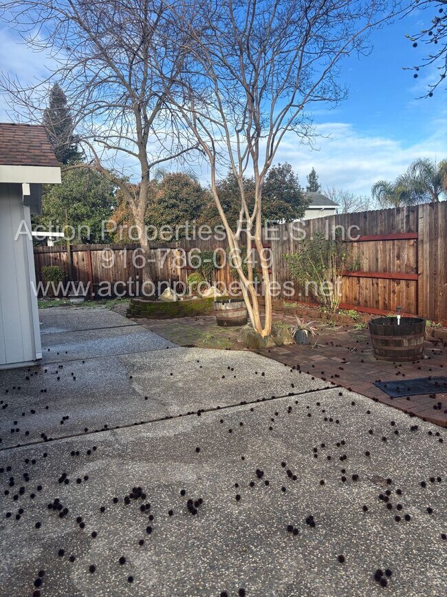 Building Photo - Action Properties RES Inc: offering Single Story, New Paint, Great Room with formal dining area, ...