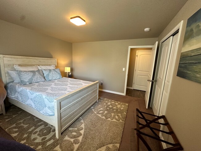 Building Photo - 8075 Cinnamon Ct
