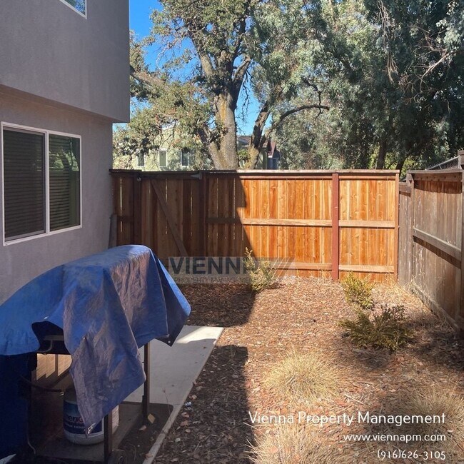 Building Photo - 4830 Morgera Ln