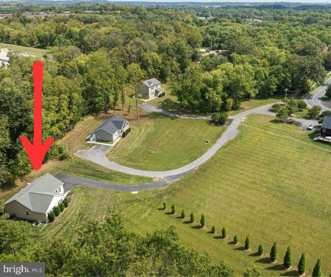 Building Photo - 617 Port Providence Rd