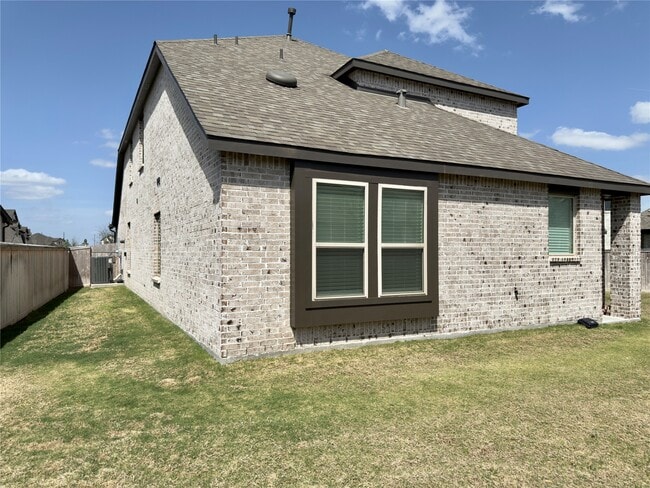 Building Photo - 15206 Cortines Ct