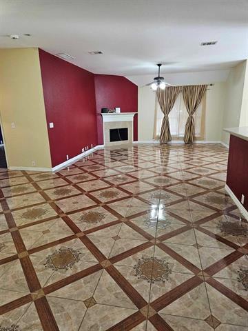 Building Photo - 4036 Glenwyck Dr E