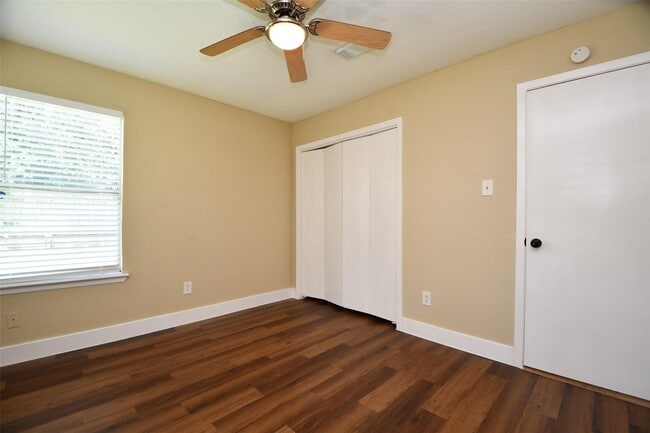 Building Photo - 12655 Mill Wheel Ln
