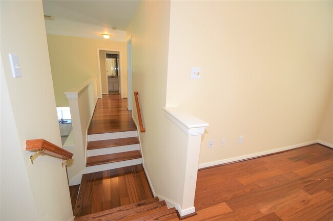 Building Photo - 1711 Emma Cove Ct