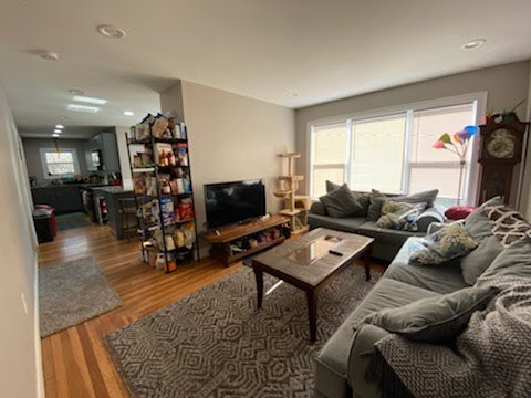 Building Photo - 63 Jastram St