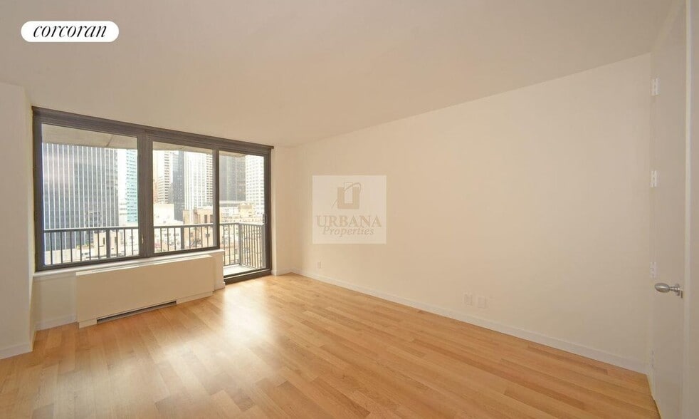 Building Photo - 150 E 57th St