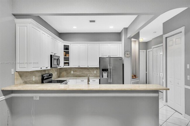 Building Photo - 8908 NW 40th St