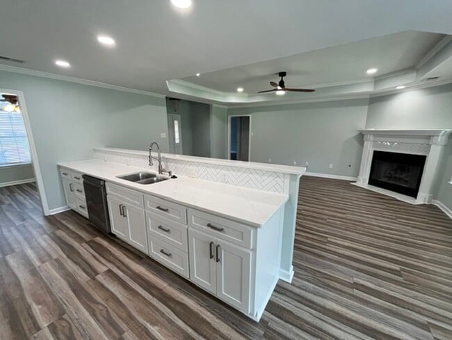 Building Photo - Beautiful 4 Bedroom 2 and a Half Bathroom in the Heart of Sherwood, AR