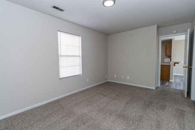 Building Photo - 3501-3503-3503 Marquis Ct