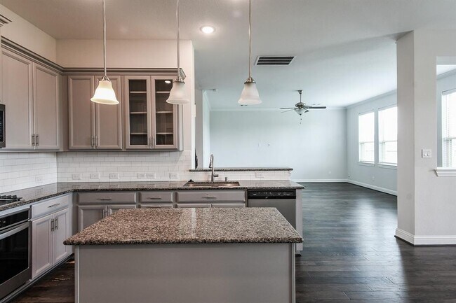 Building Photo - 3802 W Vicksburg Estates Dr