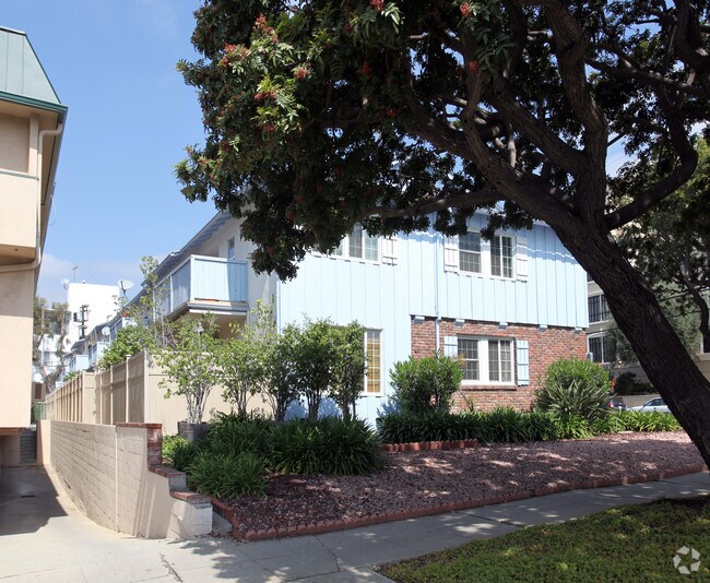 Building Photo - 835 S Westgate Ave