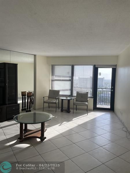 Building Photo - 3800 Galt Ocean Dr