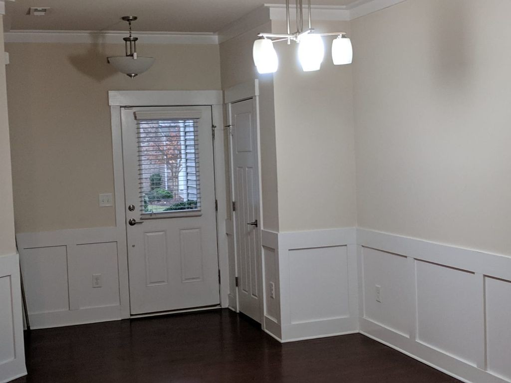 Building Photo - 214 Brier Crossings Loop