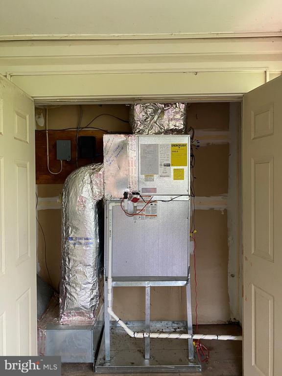 Building Photo - 9949 Grapewood Ct