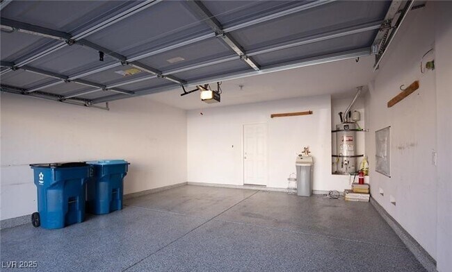 Building Photo - 10647 Bandera Mountain Ln