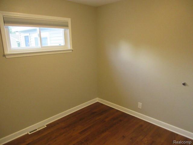 Building Photo - 5364 Drayton Rd