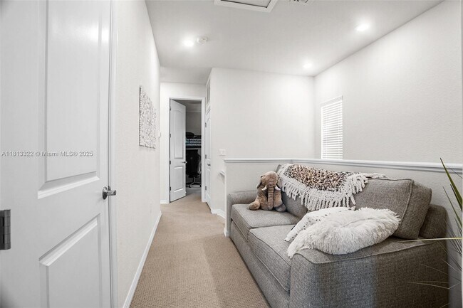 Building Photo - 8239 Tailshot Ct