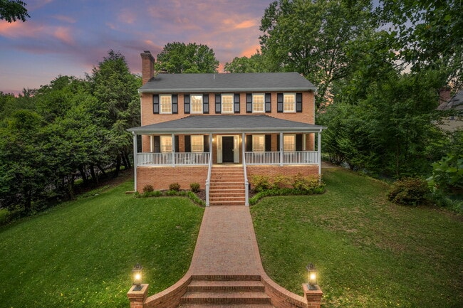 Building Photo - 6916 Seven Locks Rd