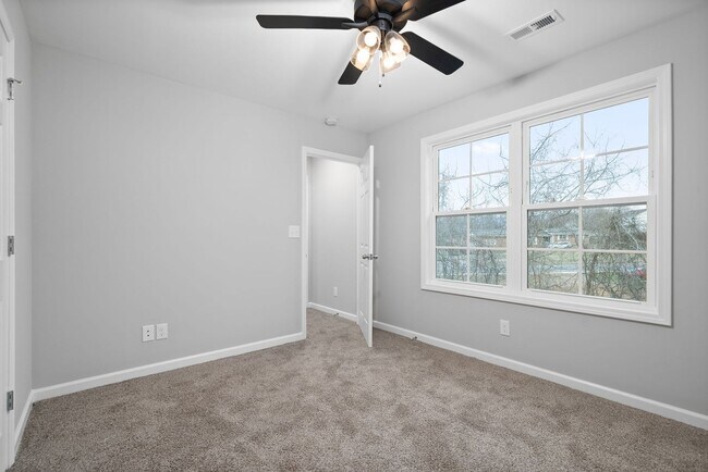 Building Photo - 381 Lillie Belle Ln