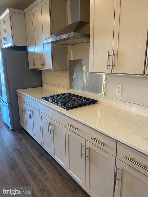 Building Photo - 24083 Gumspring Kiln Terrace