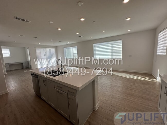 Building Photo - 1952 Infinity Ln