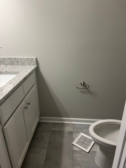 Building Photo - 1451 Harding St