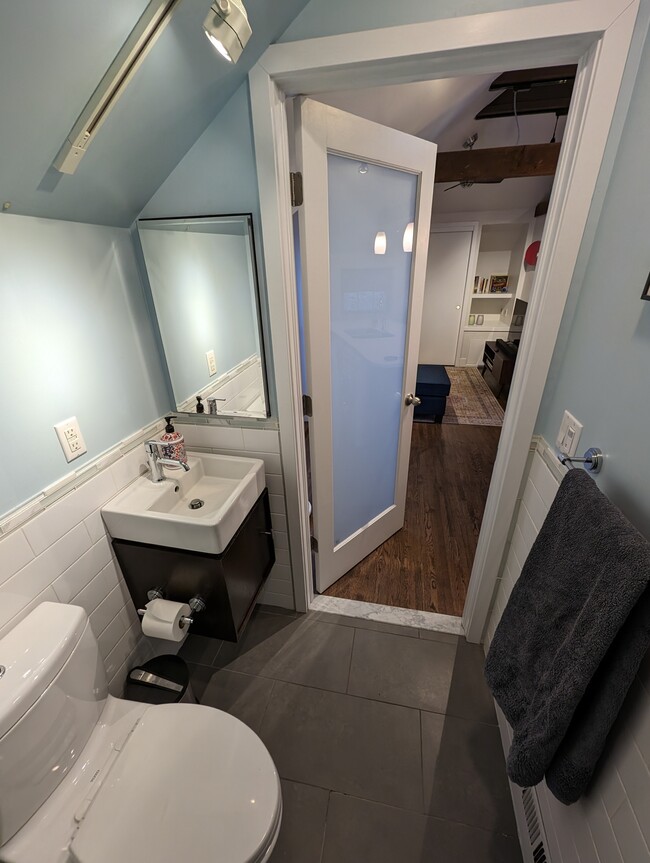 Building Photo - 1044 N Pennsylvania St