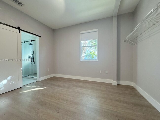 Building Photo - 11400 NW 75th Terrace