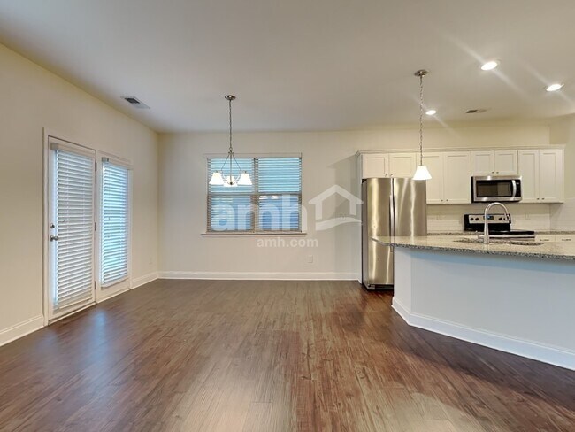 Building Photo - 1682 Weatherbrook Cir