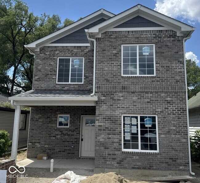 Primary Photo - 528 N Elder Ave