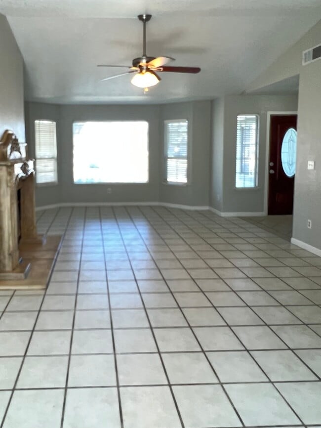 Building Photo - 1731 Third St