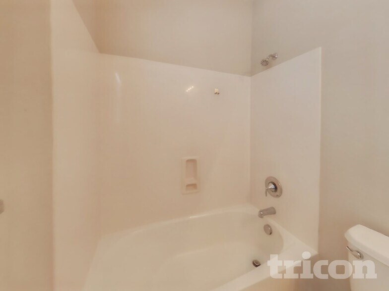 Building Photo - 1795 Matthews Dr