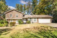 Building Photo - 1960 Branch View Dr